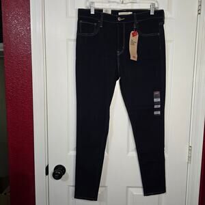 Levi's 720 High Rise Super Skinny Jeans - Size 12 Short NWT